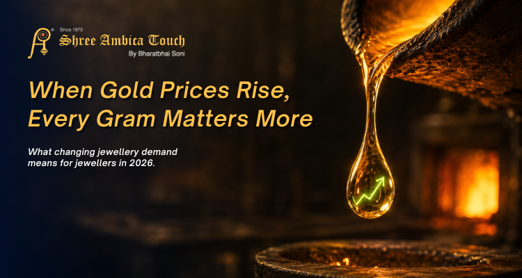 Close-up of molten gold being refined, representing rising gold prices, gold refining, jewellery demand trends, and the evolving bullion industry in India in 2026.
